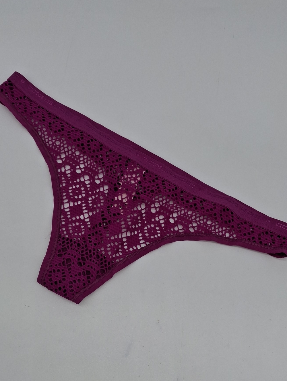 Victoria's Secret Signature Crochet Lace Thong Fucshia M